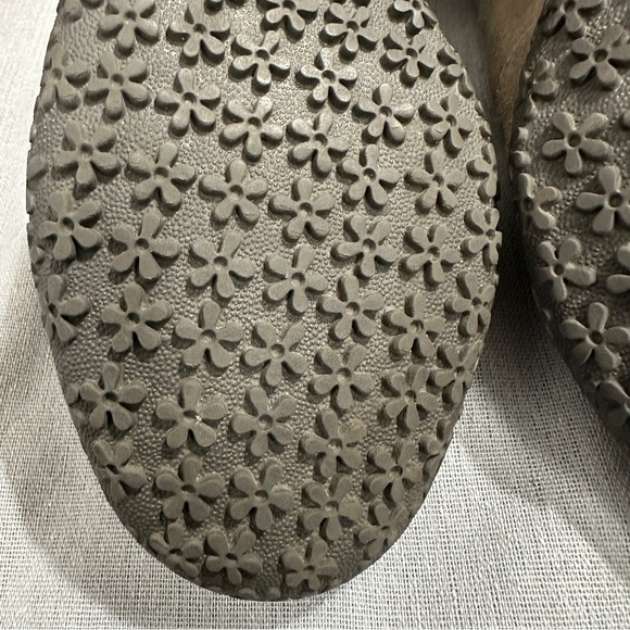 Merrell Tulip Wool Suede Wedge shoes, size 7.5, 2.5" wedge, taupe/brown - Picture 6 of 10